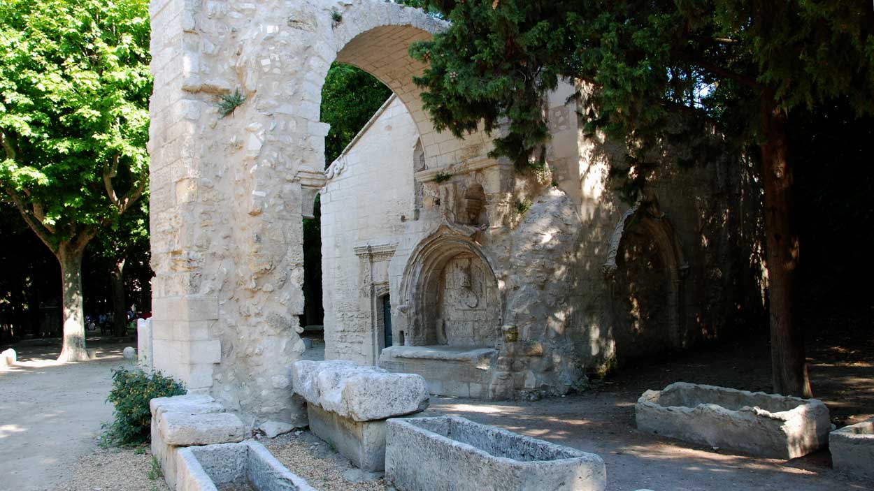 Alyscamps-Arles-DSC_0344-1250