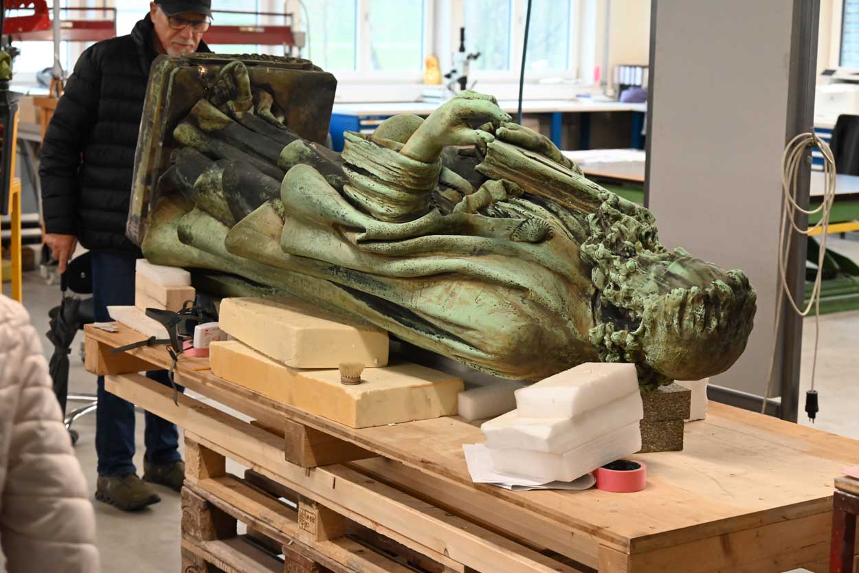 Jakobus vom Jakobsbrunnen Rorschach in der Kunstgiesserei Sittertobel