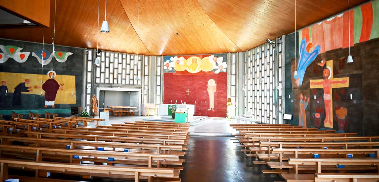 Kirche Bruder Klaus in Oberwil - gestaltet von Ferdinand Gehr